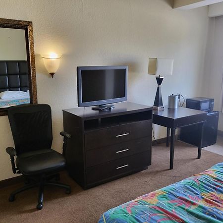 Metro Inn & Suites Jacksonville Eksteriør billede