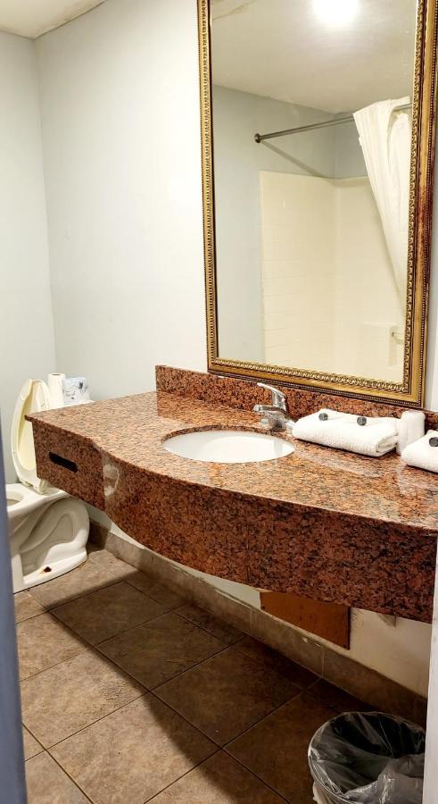 Metro Inn & Suites Jacksonville Eksteriør billede